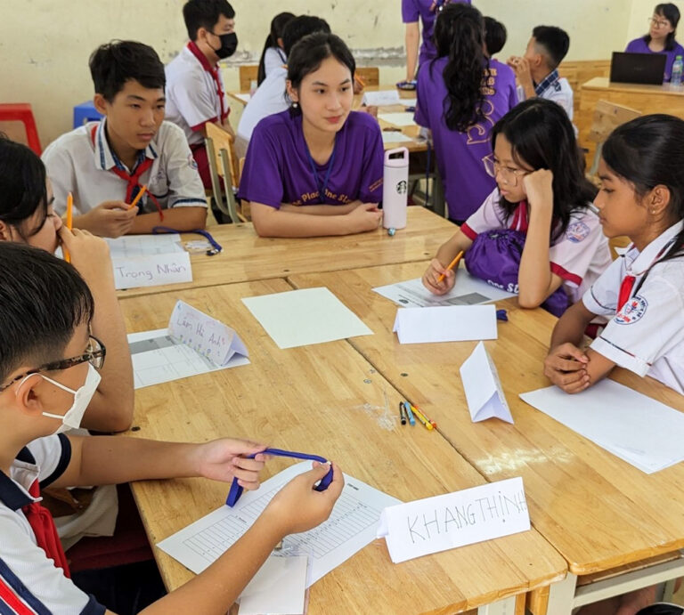 Sôi nổi cùng trại hè tiếng Anh OPOS