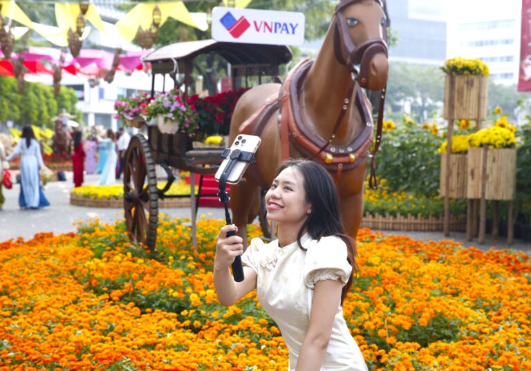 Various Poses from Spring Visitors at Phu My Hung Flower Street 2026